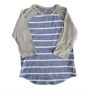 🍓Old Navy Kids Blue and White Striped 3/4 Length Shirt
